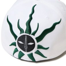 画像3: NEW ERA  59FIFTY TARO OKAMOTO 岡本太郎 太陽の塔 ピンズ ホワイト (3)