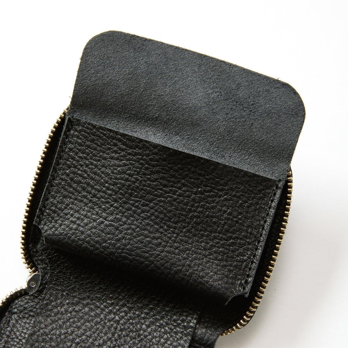 画像7: CALEE  STUDS LEATHER ZIP MULTI WALLET (7)