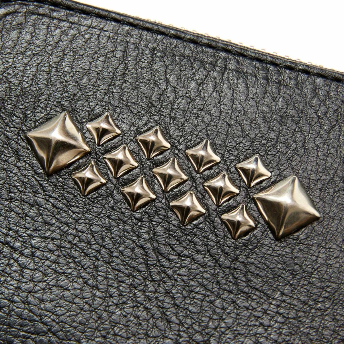 画像4: CALEE  STUDS LEATHER ZIP MULTI WALLET (4)