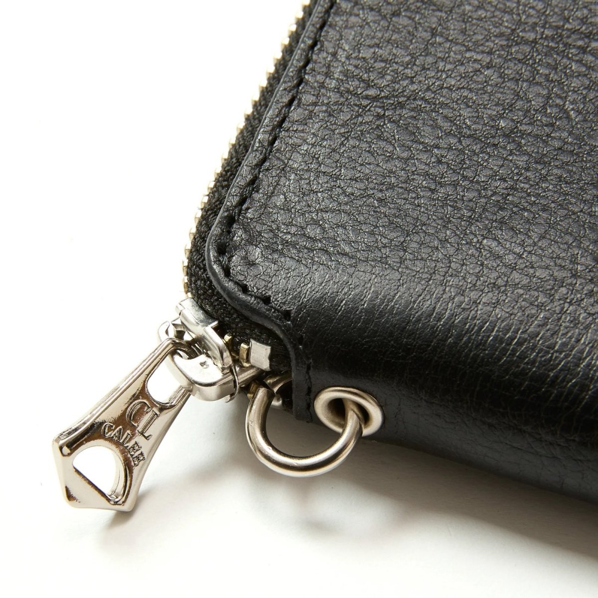 画像9: CALEE  STUDS LEATHER ZIP MULTI WALLET (9)