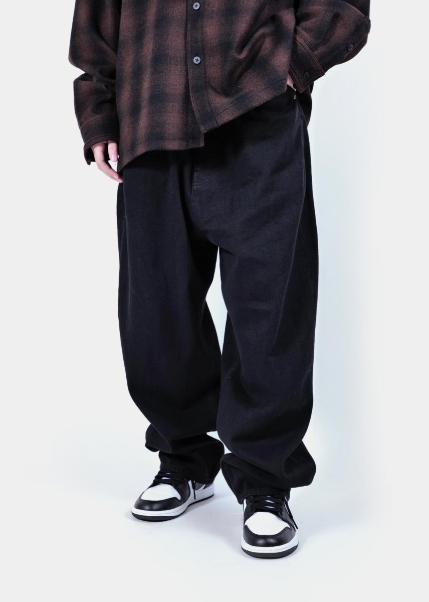 画像5: APPLEBUM  “Selena” Wide Tapered Denim Pants (Black) (5)