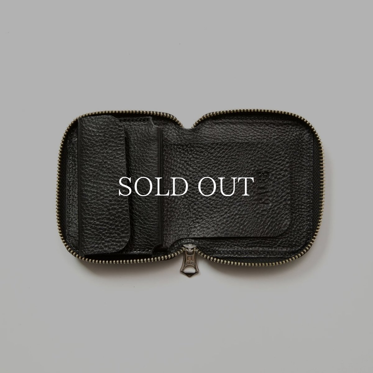 画像5: CALEE  STUDS LEATHER ZIP MULTI WALLET (5)