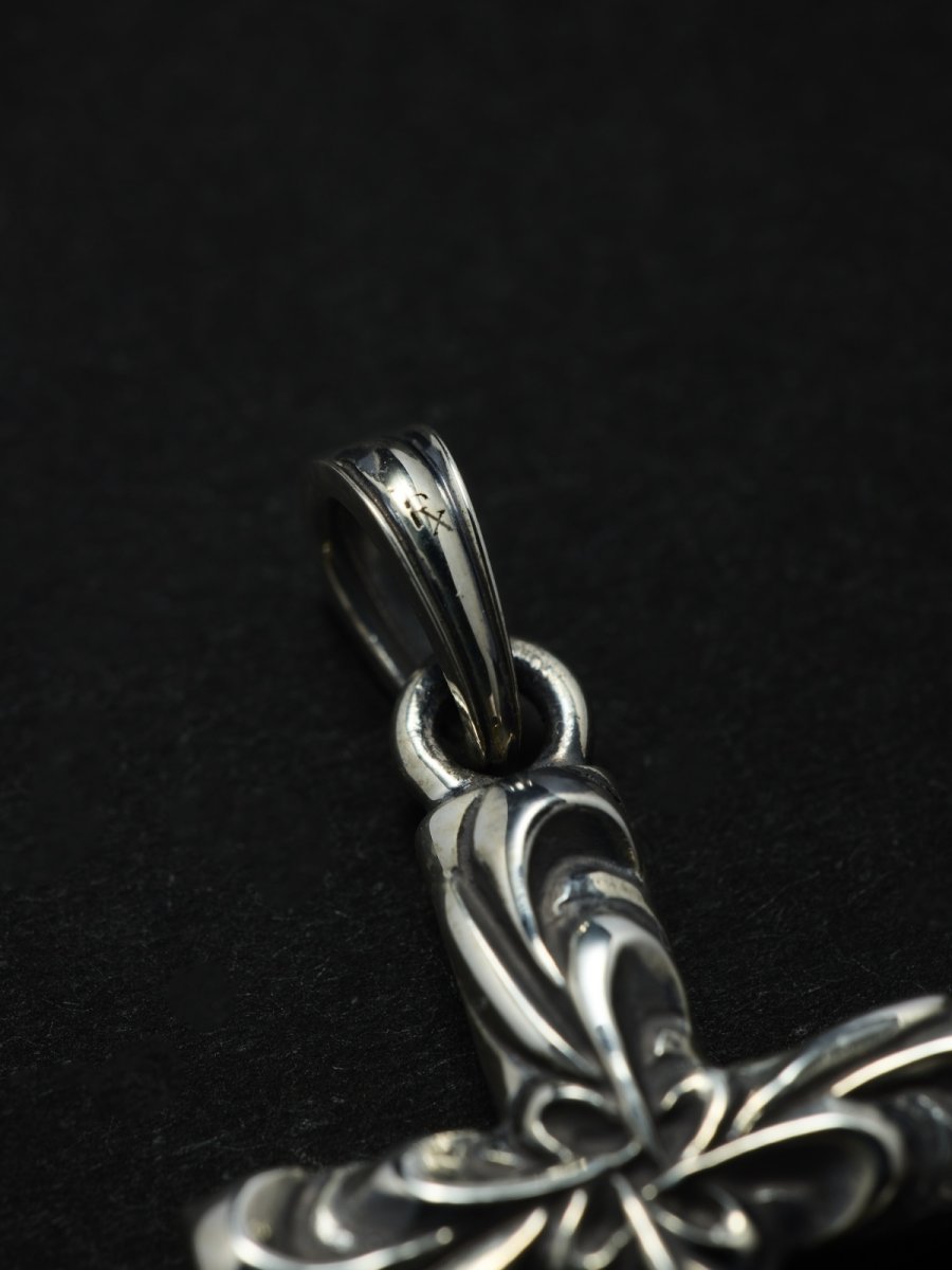 画像3: ANTIDOTE BUYERS CLUB   Ornament Cross Pendant (3)