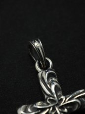 画像3: ANTIDOTE BUYERS CLUB   Ornament Cross Pendant (3)