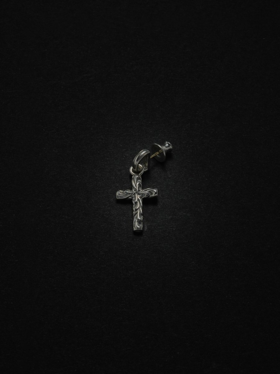 画像1: ANTIDOTE BUYERS CLUB   Ornament Cross Earring (1)