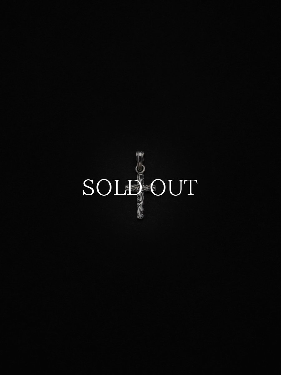 画像2: ANTIDOTE BUYERS CLUB   Ornament Tiny Cross Pendant (2)