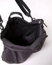 画像2: hobo  HELMET BAG NYLON OXFORD ONIBEGIE® DYED (2)