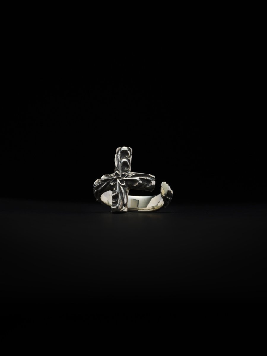 画像1: ANTIDOTE BUYERS CLUB   Ornament Cross Ring (1)