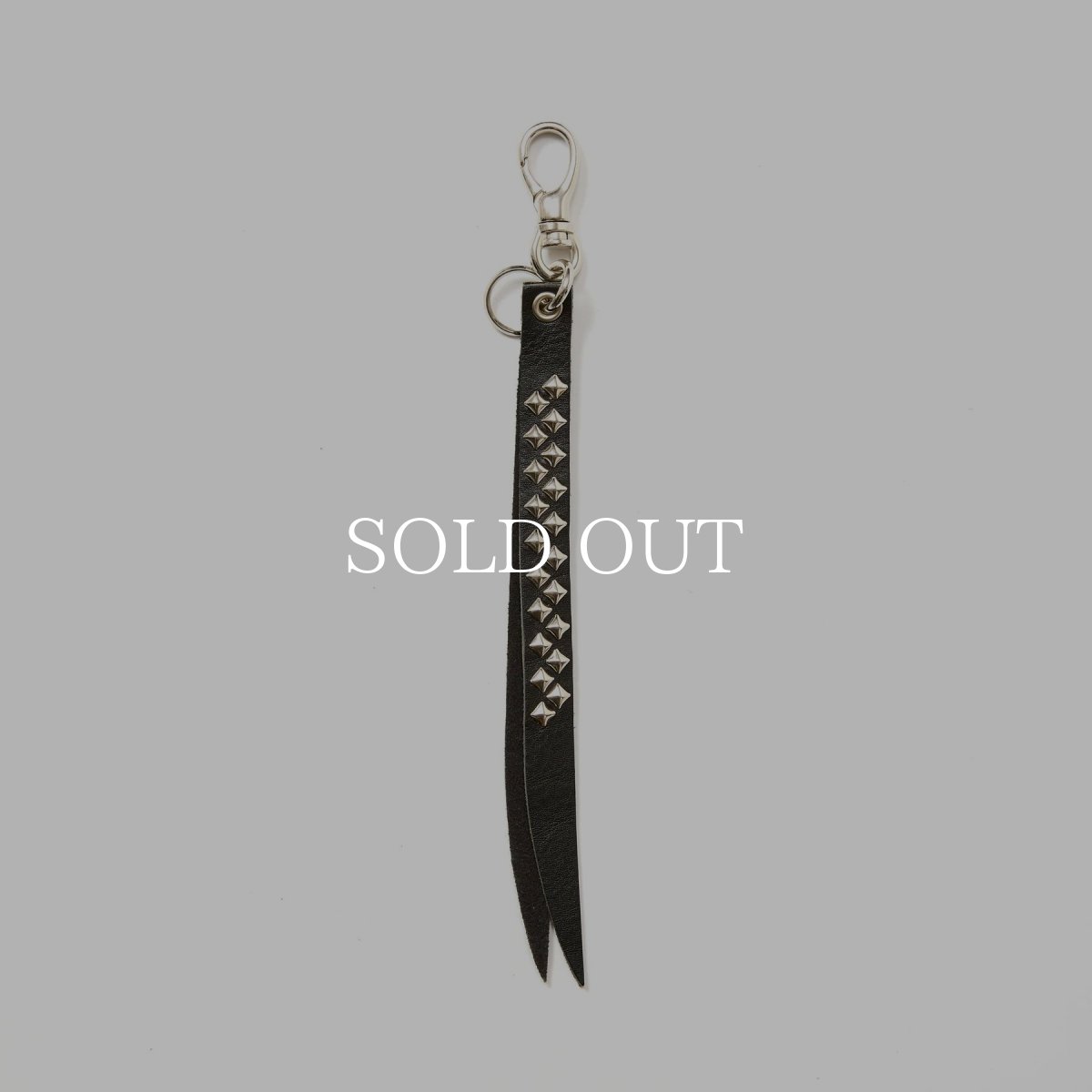 画像1: CALEE  STUDS LEATHER SHORT KEY RING (1)