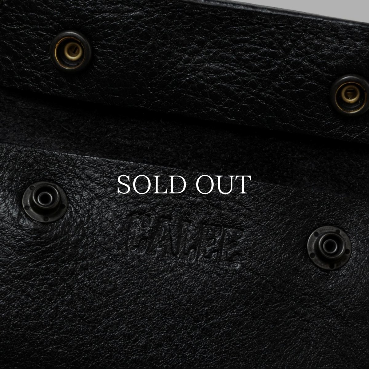 画像7: CALEE  STUDS LEATHER KEY CASE (7)