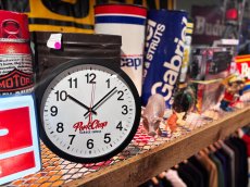 画像2: PORKCHOP GARAGE SUPPLY  SCRIPT WALL CLOCK (2)