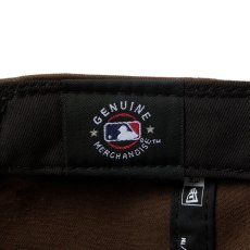 画像5: NEW ERA  9TWENTY クロスストラップ With Rose ニューヨーク・ヤンキース ウォルナット (5)