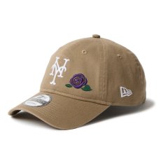 画像1: NEW ERA  9TWENTY クロスストラップ With Rose ニューヨーク・メッツ ブリティッシュカーキ (1)