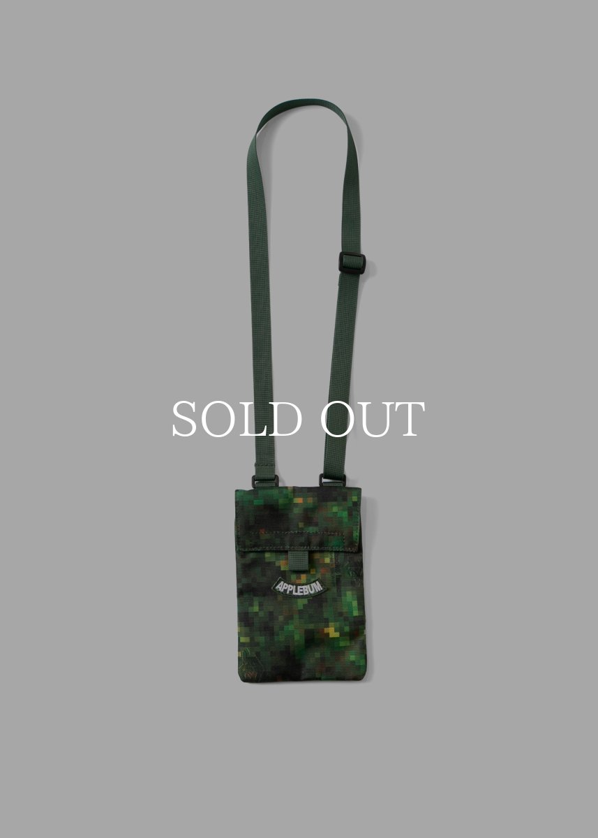 画像1: APPLEBUM  “Pixel Camo” Neck Pouch (1)