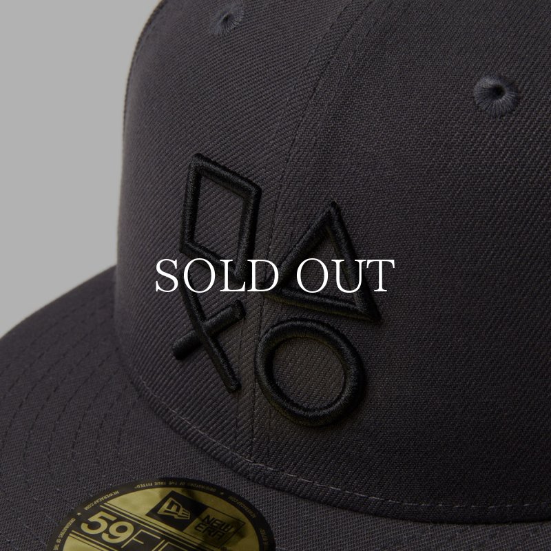 NEW ERA 59FIFTY PlayStation シェイプス ロゴ ダークグラファイト