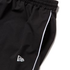 画像5: NEW ERA  オーバーサイズド パイピング トラックパンツ PlayStation プレイステーション ブラック | パフォーマンスアパレル (5)