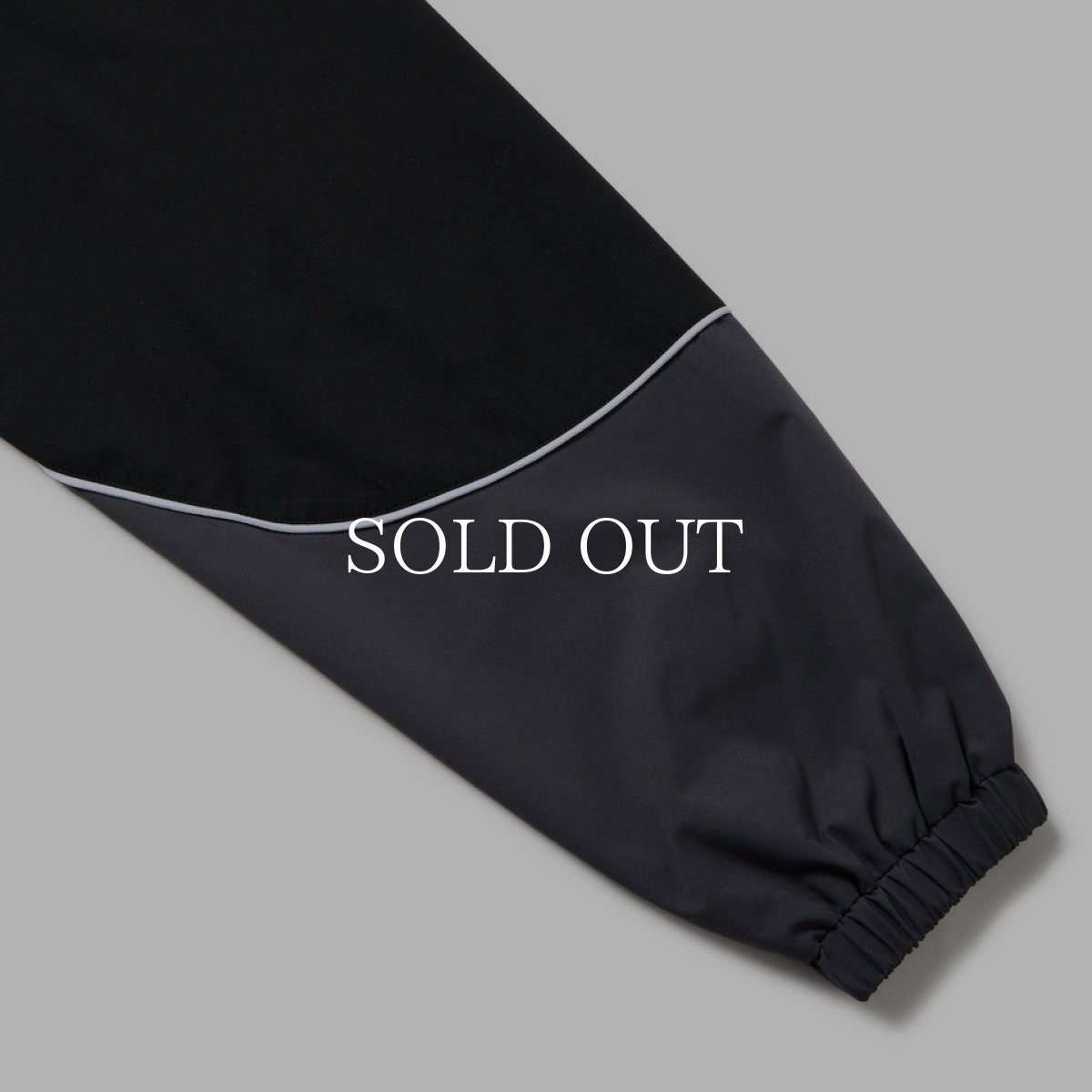 画像10: NEW ERA  オーバーサイズド パイピング トラックジャケット PlayStation プレイステーション ブラック | パフォーマンスアパレル (10)