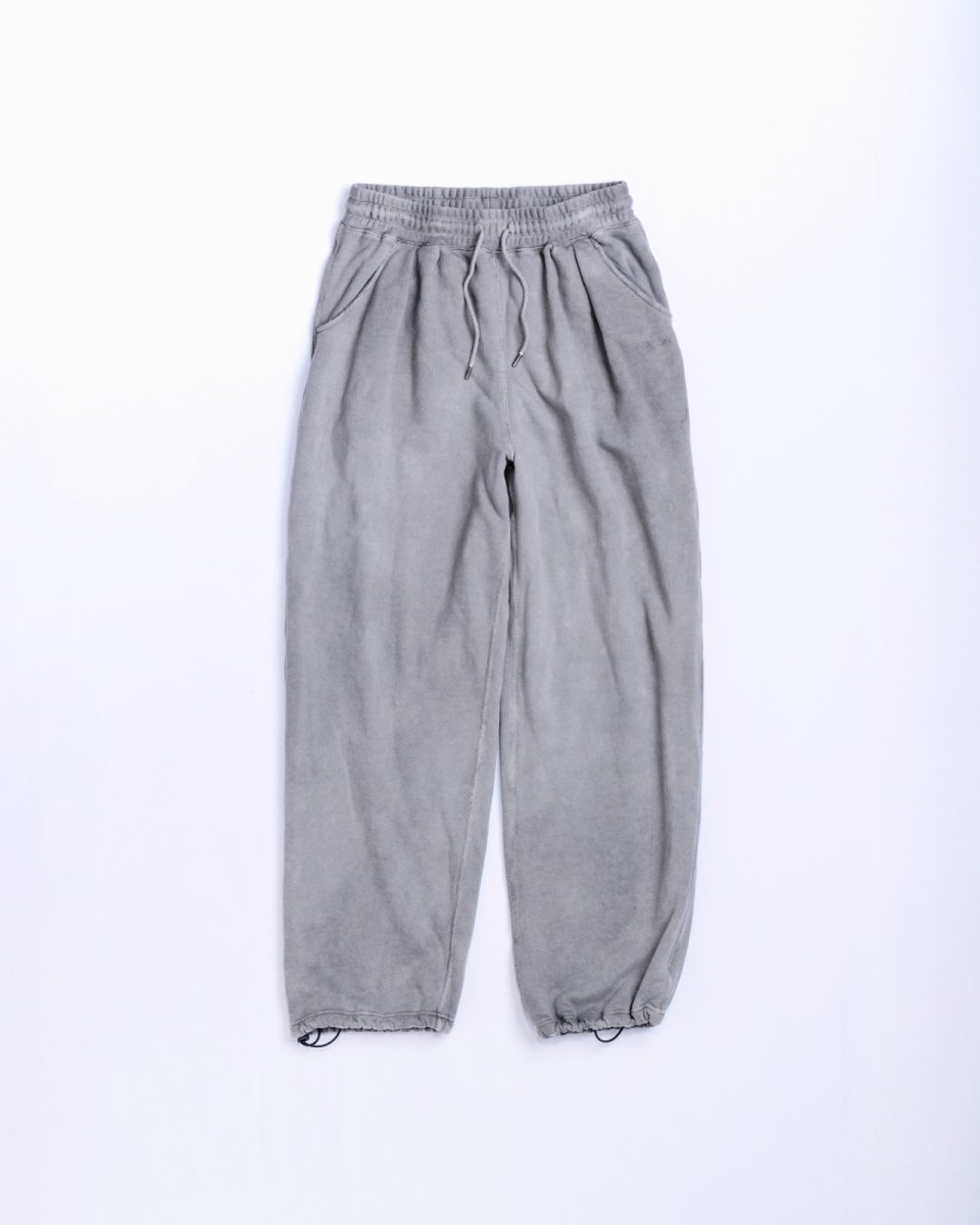 画像2: ANACHRONORM  PIGMENT DYED TUCK WIDE SWEAT PANTS (2)
