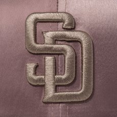 画像6: NEW ERA  59FIFTY Valentine's Day サテン サンディエゴ・パドレス アッシュブラウン (6)
