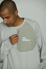 画像8: CMF OUTDOOR GARMENT  BONDING SWEAT SHIRTS (8)