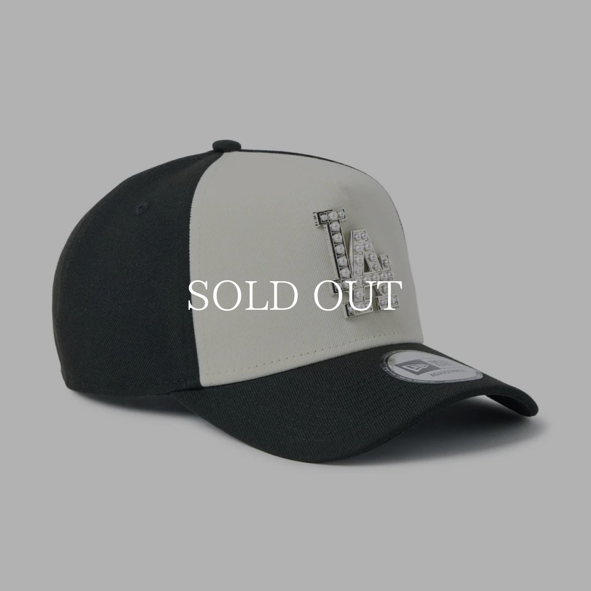 画像4: NEW ERA  9FORTY A-Frame MLB パール バッジ Pearl Badge ロサンゼルス・ドジャース ブラック/クロームホワイト (4)