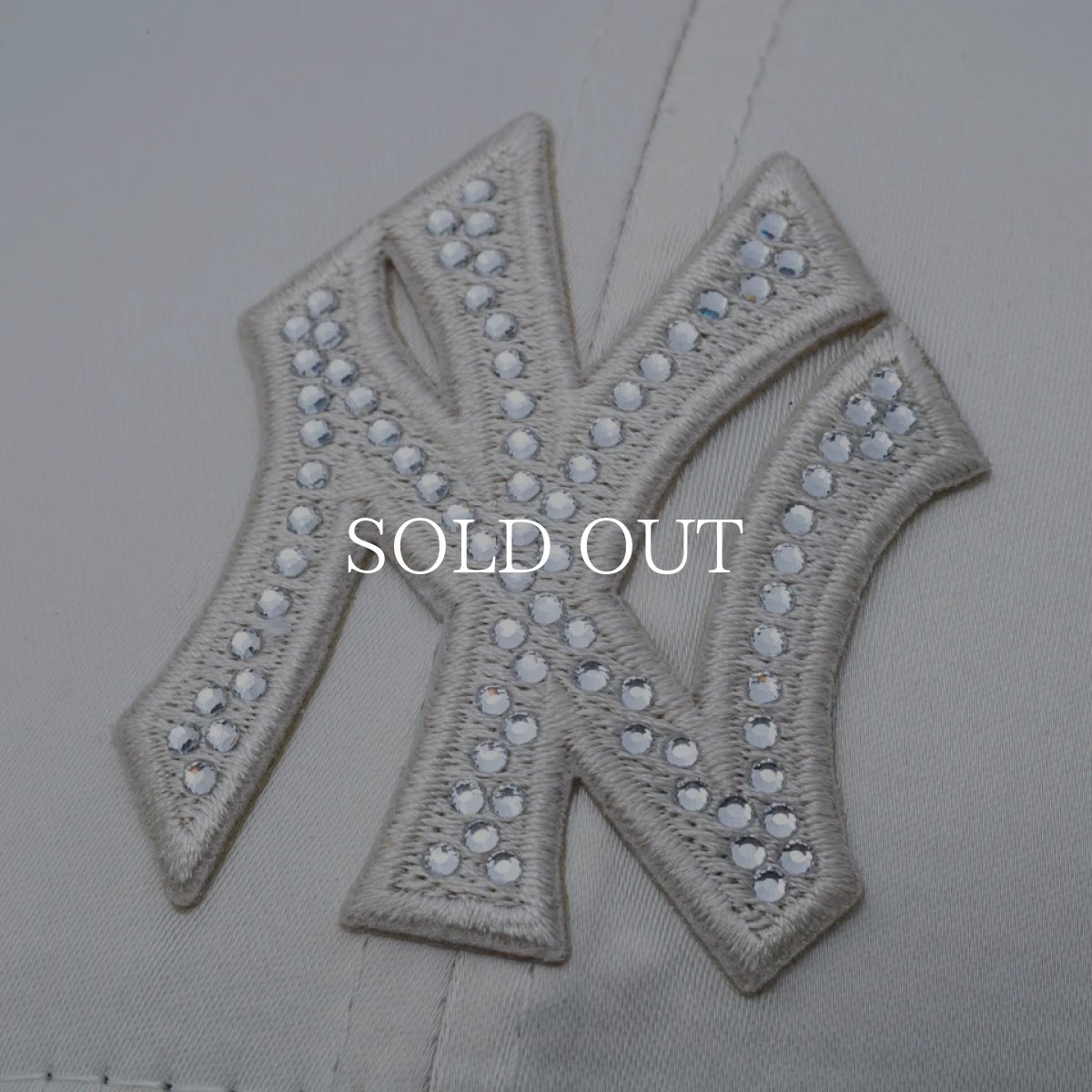 画像3: NEW ERA   9FORTY White Day Rhinestone ラインストーン ニューヨーク・ヤンキース クローム (3)