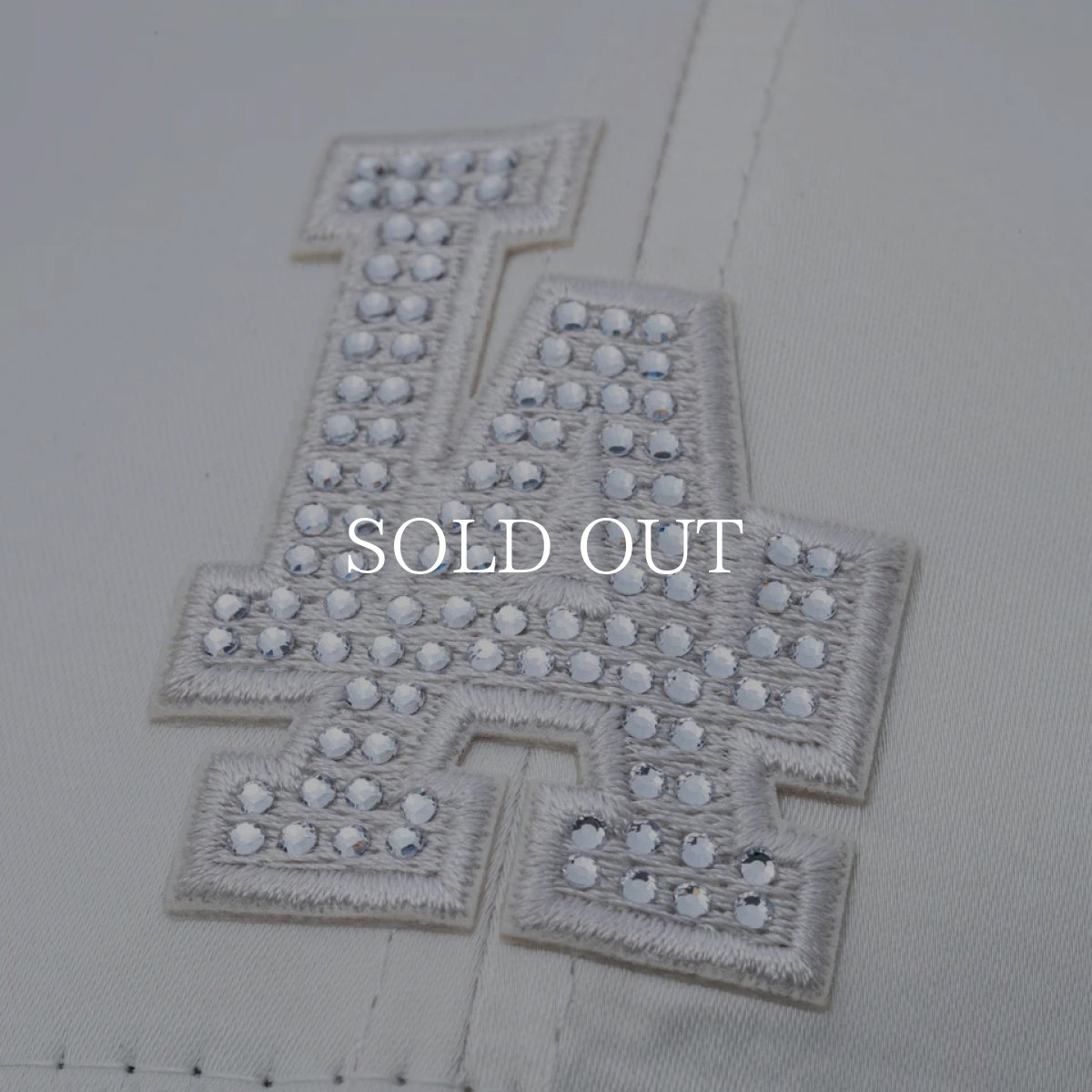 画像3: NEW ERA   9FORTY White Day Rhinestone ラインストーン ロサンゼルス・ドジャース クローム (3)