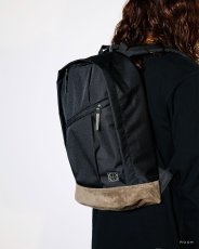 画像3: hobo  DAYPACK 17L POLYESTER OXFORD CORDURA® with PIG SUEDE (3)