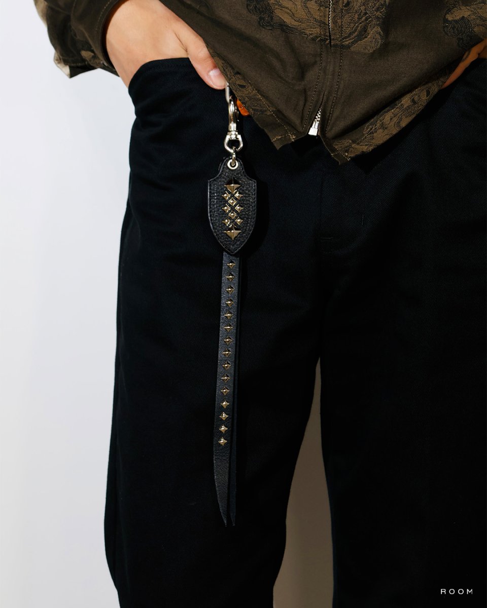 画像2: CALEE  STUDS LEATHER LONG KEY RING (2)