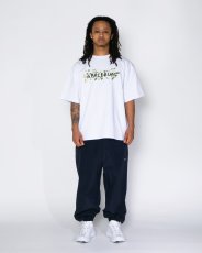 画像3: APPLEBUM  “Leafed" Logo T-shirt (3)