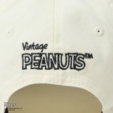 画像9: NEW ERA  9TWENTY Vintage PEANUTS ピーナッツ 2-Tone クロームホワイト/ブラック (9)