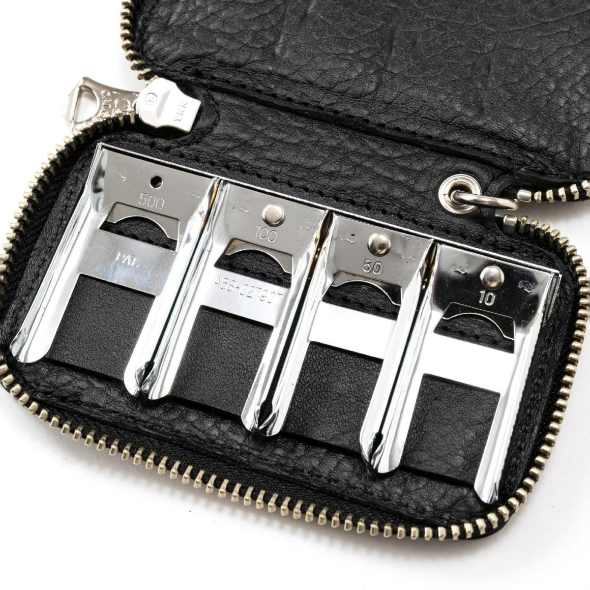 画像7: CALEE  STUDS LEATHER COIN CASE (7)