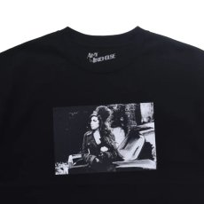 画像6: MINEDENIM  Amy Winehouse "Lean On A Car" Photo S/S Tee (6)