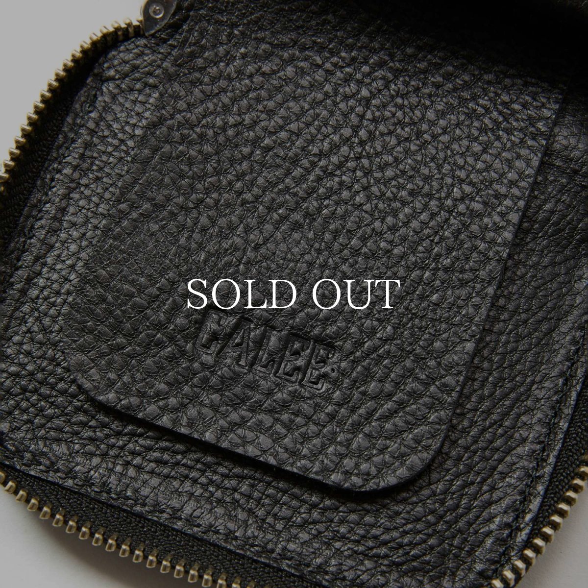 画像6: CALEE  STUDS LEATHER ZIP MULTI WALLET (6)