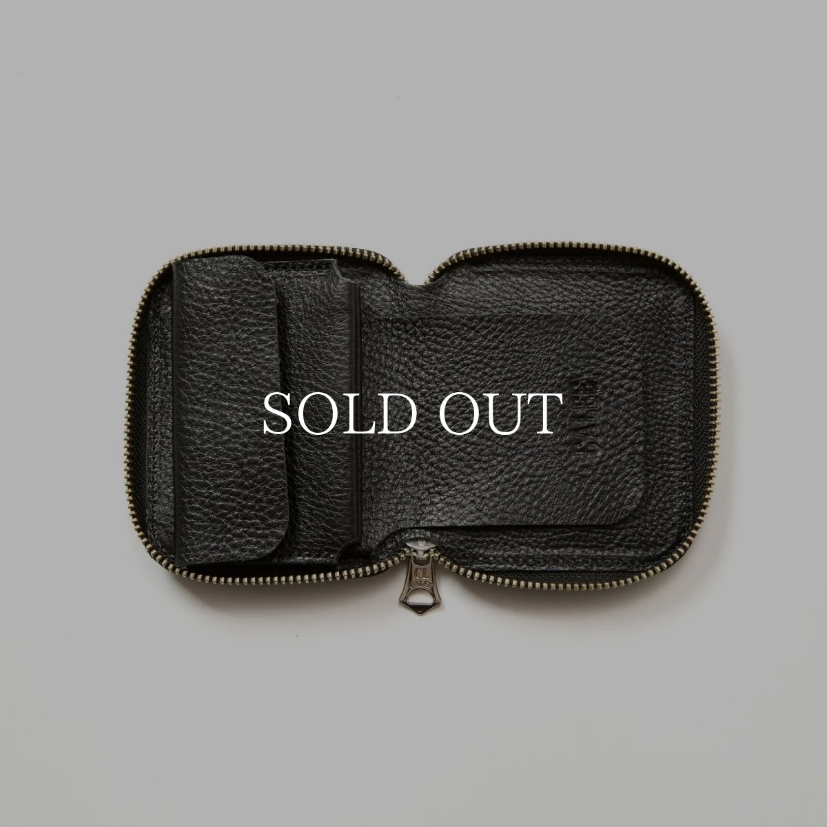 画像5: CALEE  STUDS LEATHER ZIP MULTI WALLET (5)