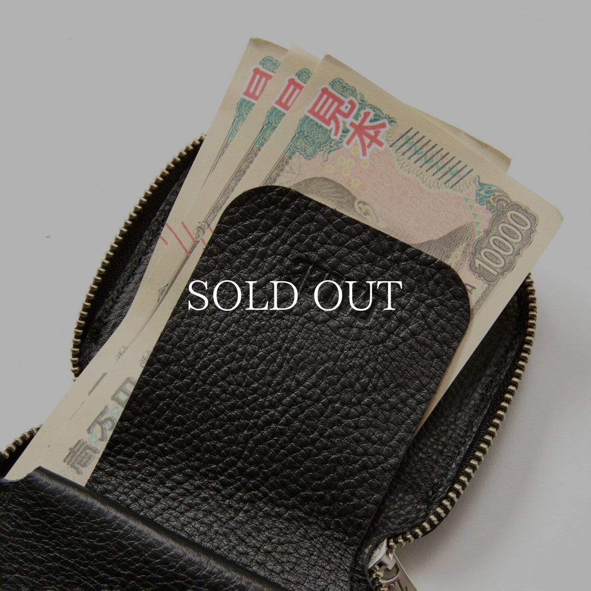 画像8: CALEE  STUDS LEATHER ZIP MULTI WALLET (8)
