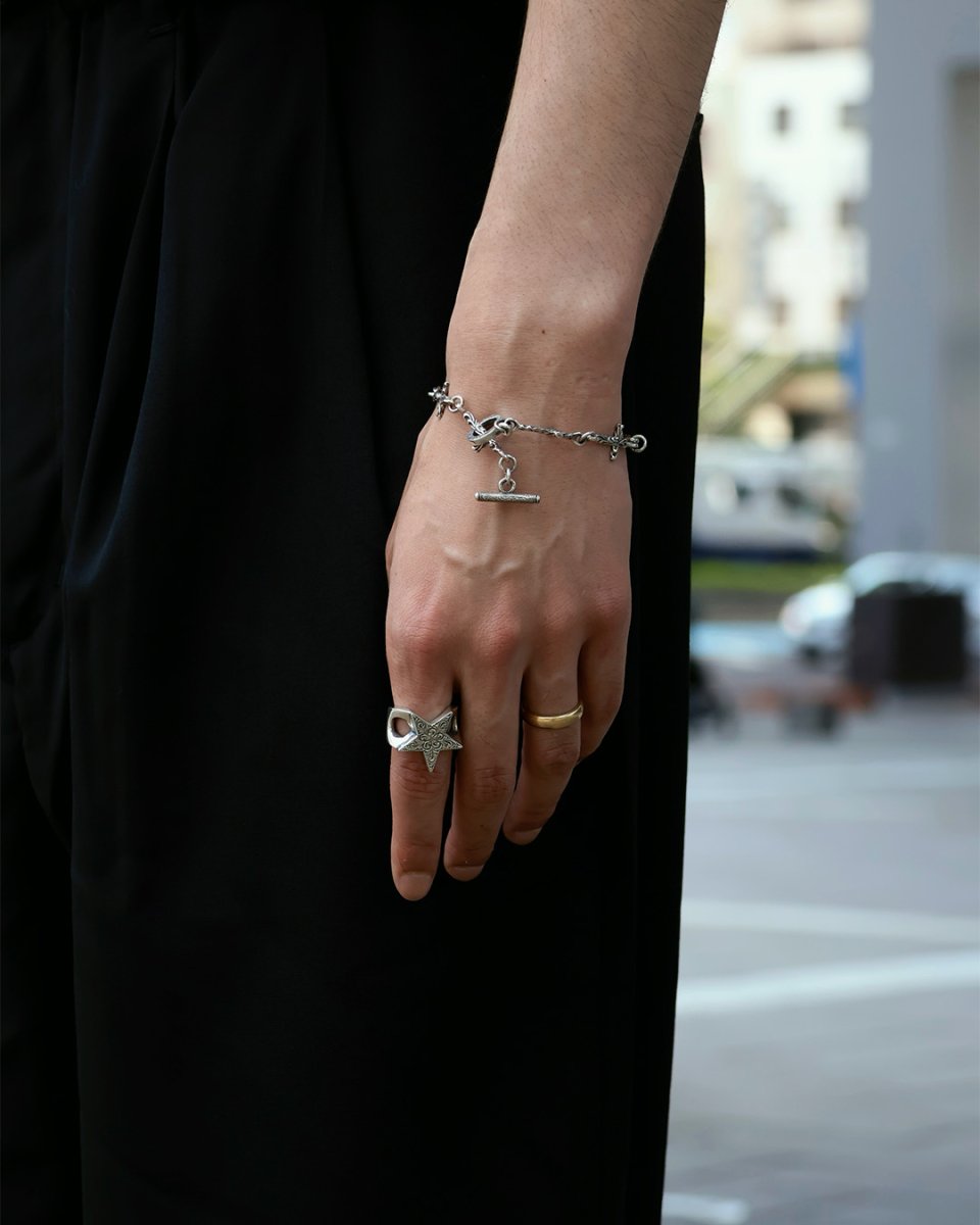 画像2: ANTIDOTE BUYERS CLUB   Ornament Cross Link Bracelet (2)
