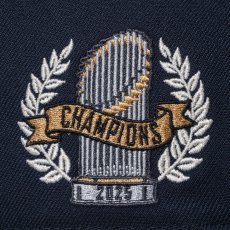 画像2: NEW ERA  59FIFTY World Series Champion 2025 ロサンゼルス・ドジャース シティーコネクトロゴ ナイトシフトネイビー (2)