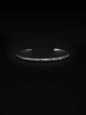 画像1: ANTIDOTE BUYERS CLUB   Engraved Narrow Bangle (1)