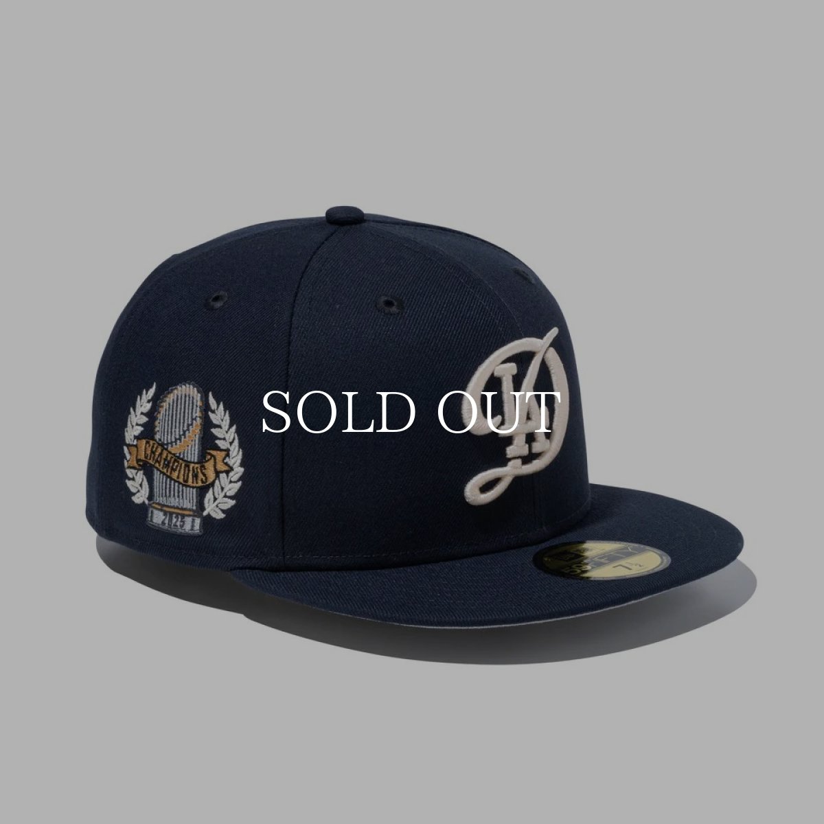 画像1: NEW ERA  59FIFTY World Series Champion 2025 ロサンゼルス・ドジャース シティーコネクトロゴ ナイトシフトネイビー (1)