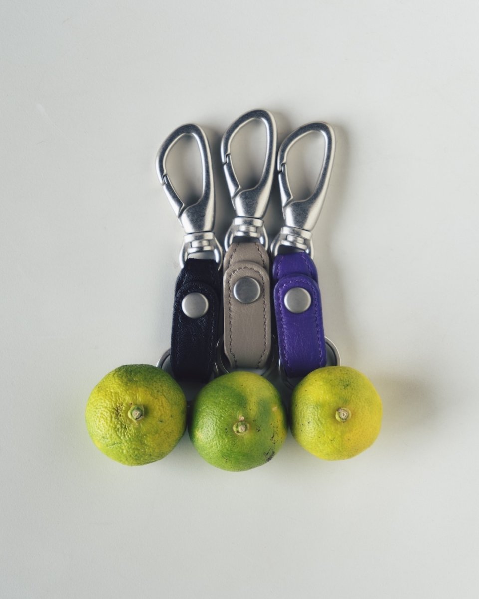 画像7: nonnative  DWELLER KEY RING WITH LEATHER STRAP (7)