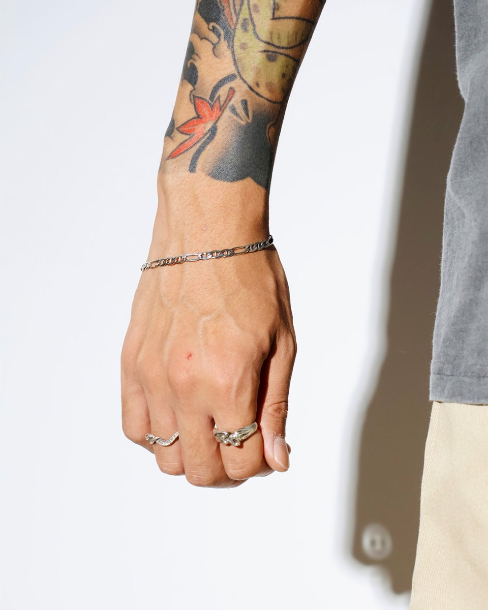 画像4: ANTIDOTE BUYERS CLUB   Stud Link Figaro Chain Bracelet (4)