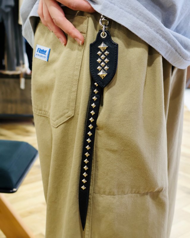 CALEE STUDS LEATHER LONG KEY RING CL-26SS006LE 公式通販