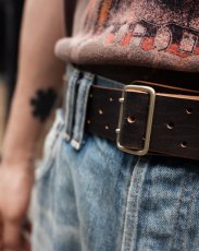 画像7: ANACHRONORM  DOUBLE PIN LEATHER BELT (7)