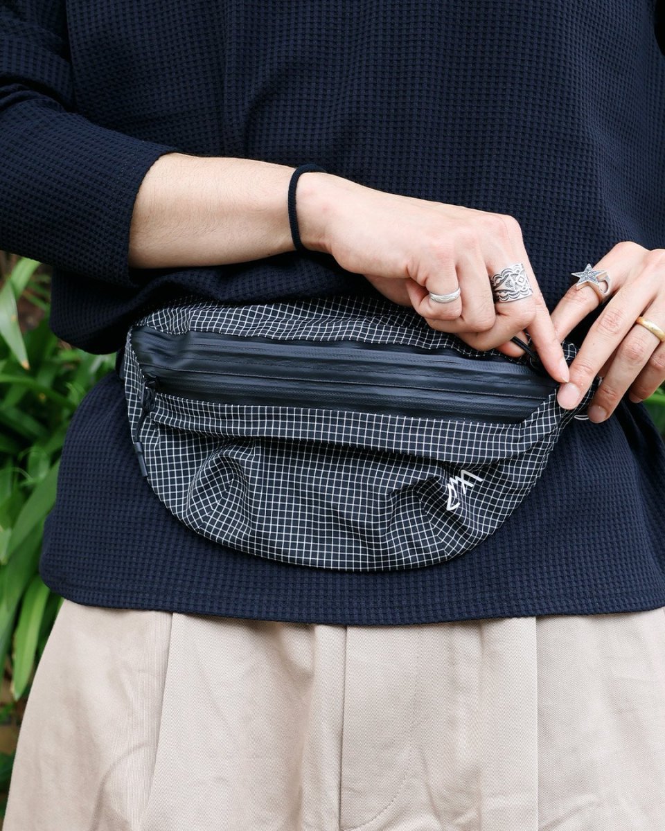画像8: CMF OUTDOOR GARMENT  FANNY PAC 2 COEXIST (8)