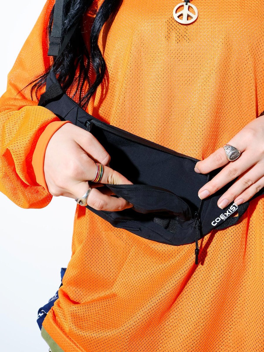 画像3: CMF OUTDOOR GARMENT  FANNY PAC COEXIST (3)
