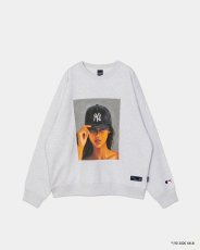 画像1: APPLEBUM  “YANKEES GIRL” Crew Sweat (1)