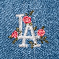 画像2: NEW ERA  9FORTY アンストラクチャード Flower ロサンゼルス・ドジャース ウォッシュドデニム (2)