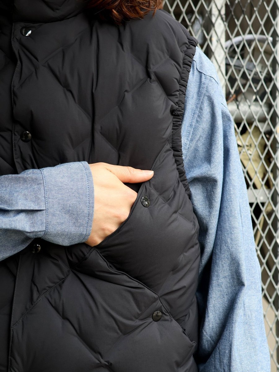 画像4: CMF OUTDOOR GARMENT  CMF WOVEN DOWN VEST (4)