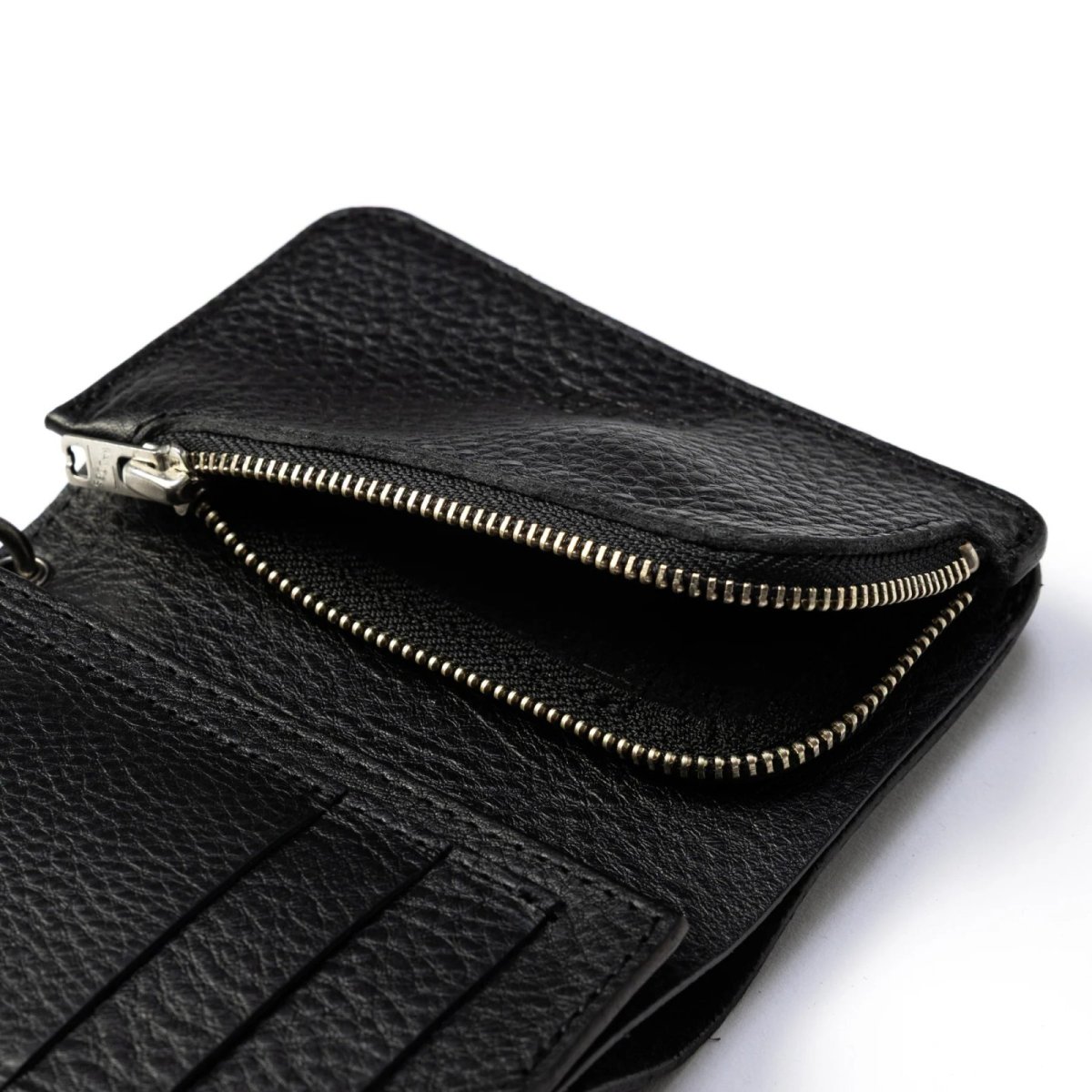 画像6: CALEE  ROUND STUDS LEATHER FLAP HALF WALLET (6)